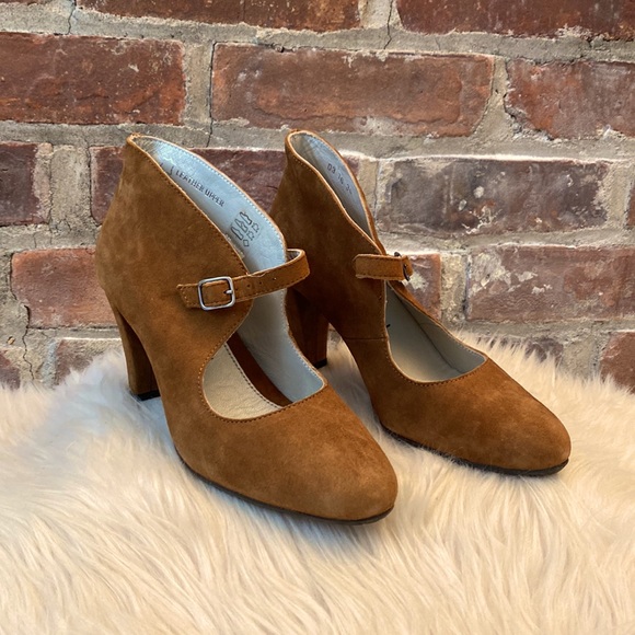 Eric Michael Suede Heels/Booties, Size 5.5 - Picture 1 of 16